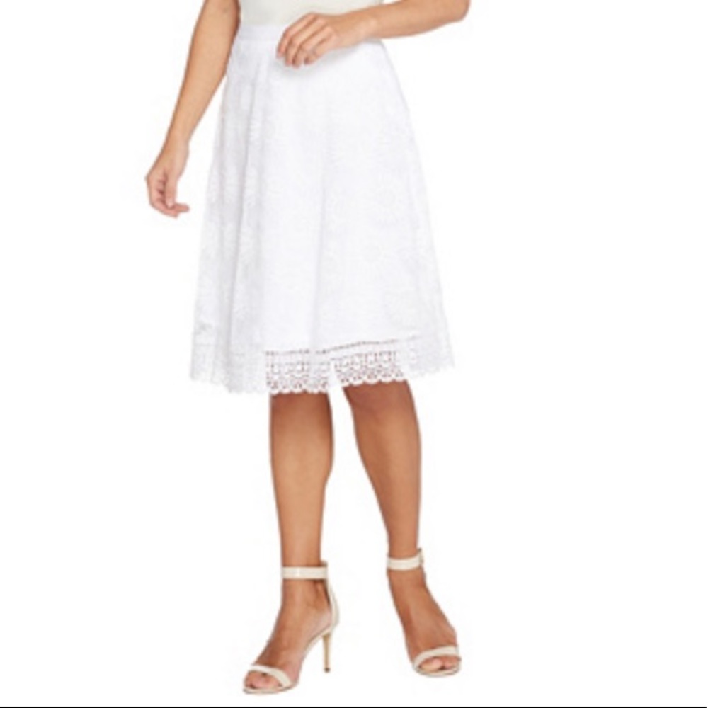 NWOT: Isaac Mizrahi: Floral Mesh Skirt/Lace Border